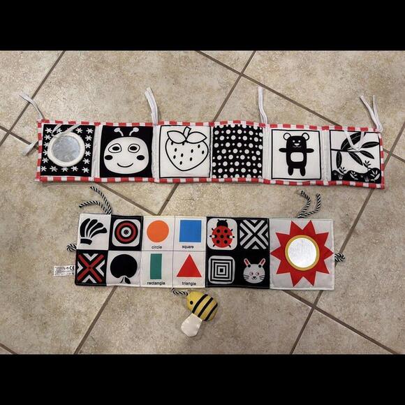 2 Hanging Soft Cloth Baby Books Double Sided For Infant Crib Sensory Development - Picture 2 of 5